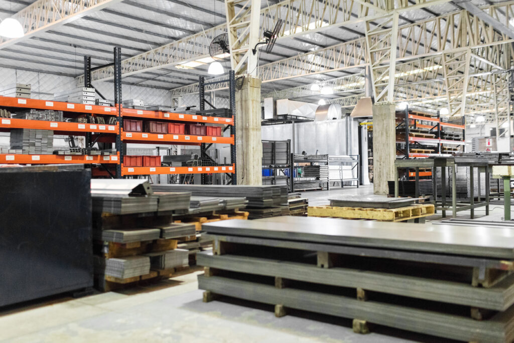 steel-plates-in-warehouse-1